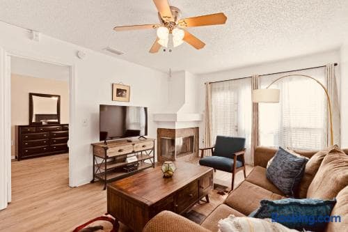 Designer 2BR Spacious Outdoor Space | Next to UCF thumbnail 45