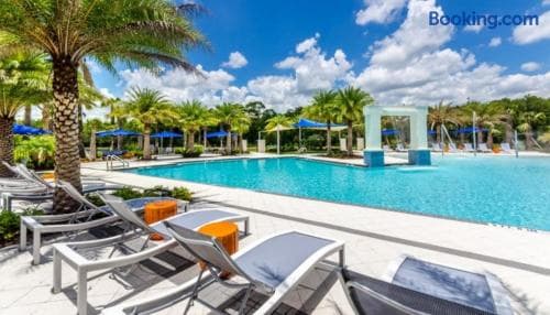 The Twin Palms Mansion | Perfect Orlando Getaway thumbnail 58